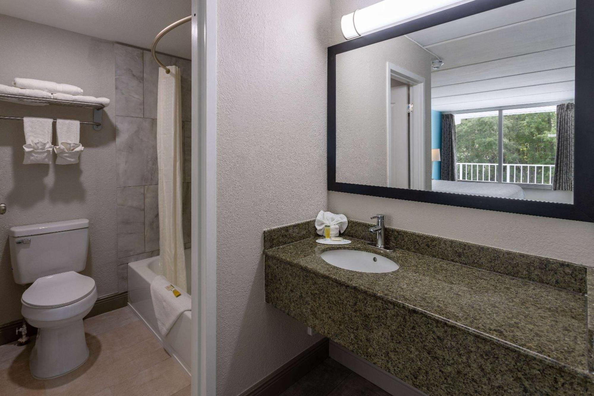Travelodge By Wyndham Kingsland Ga Bagian luar foto